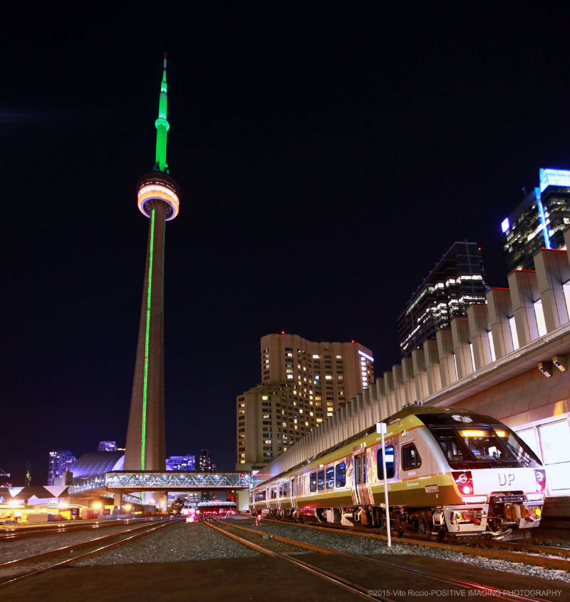 UP Express_Train_Union_NightTime-CN Tower